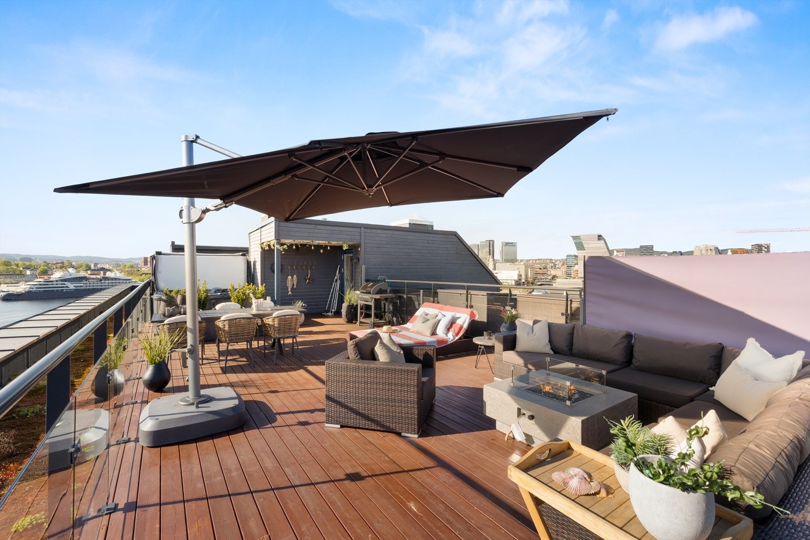 360 graders utsikt og sol fra soloppgang til solnedgang Galleribilde