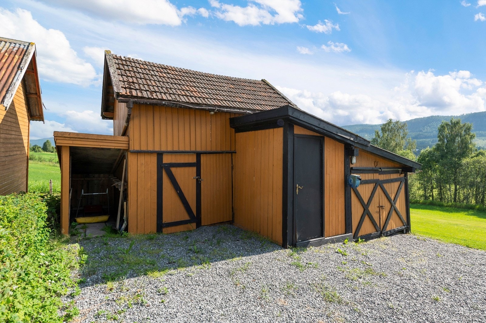 Garasje og bod. Galleribilde