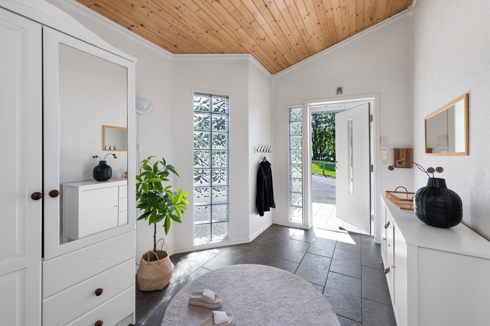 Lysog innbydende gang Galleribilde