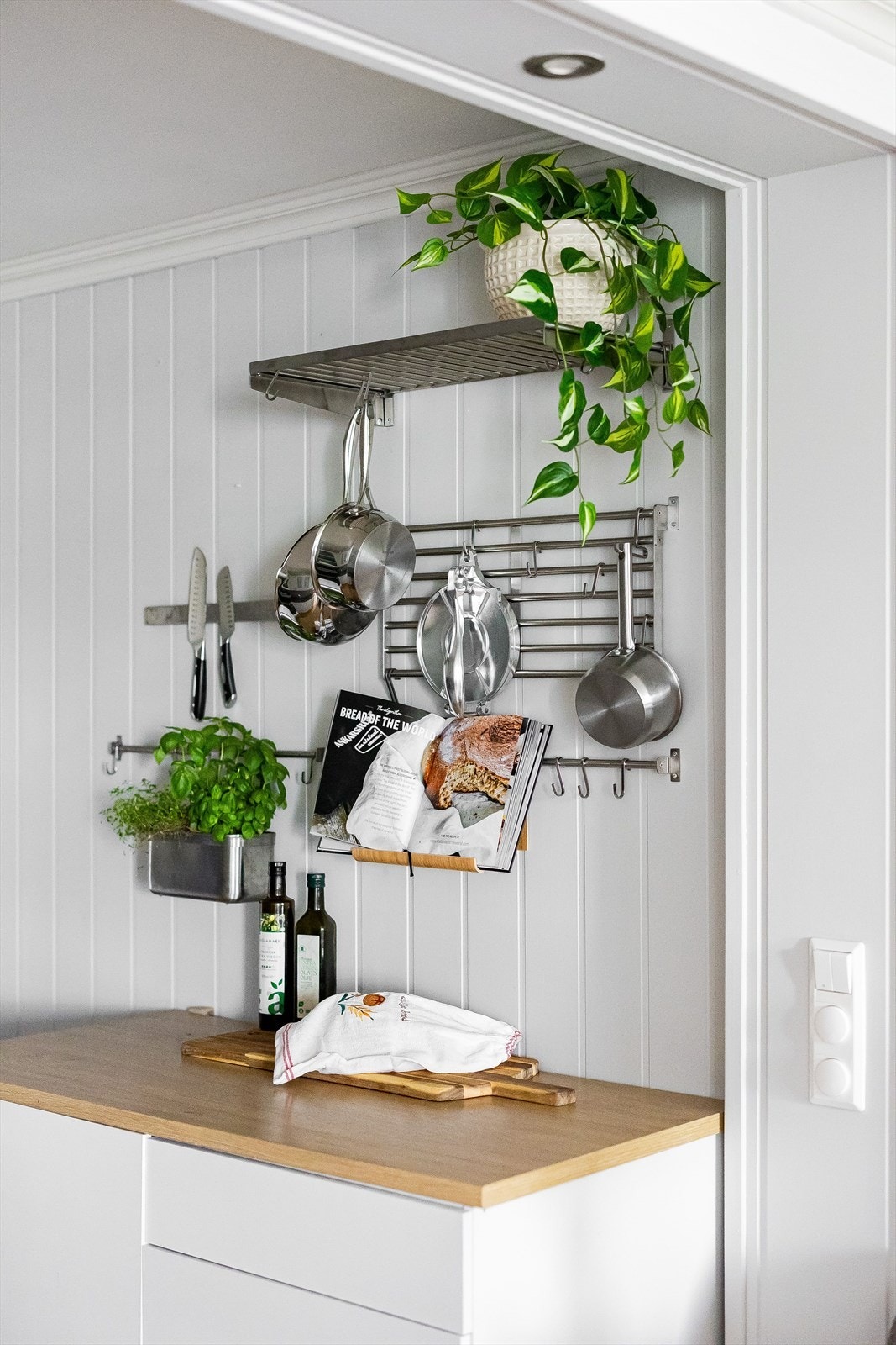 Det er også montert en nyere innredning på andre siden som gir ekstra god plass. Galleribilde