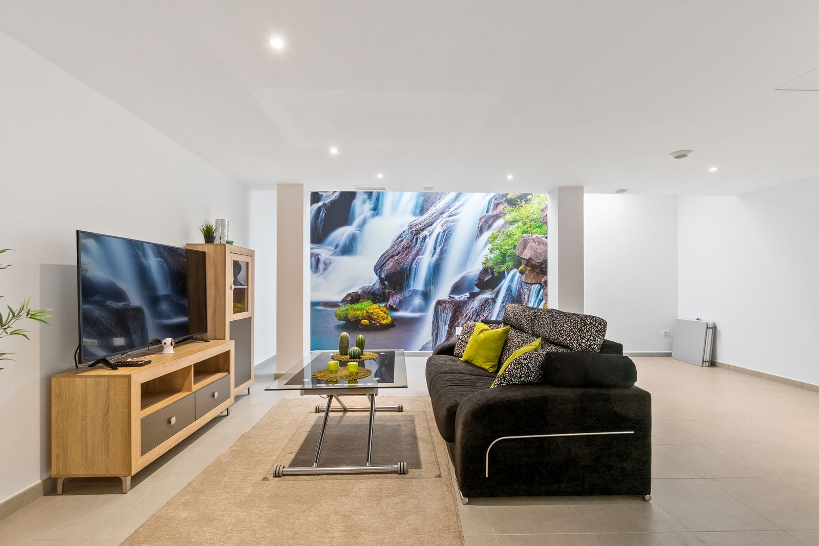 Oppholdsrom i kjeller Galleribilde