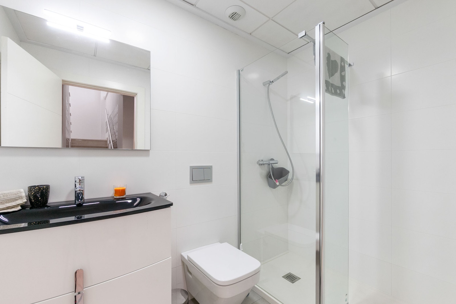 Bad i kjeller Galleribilde