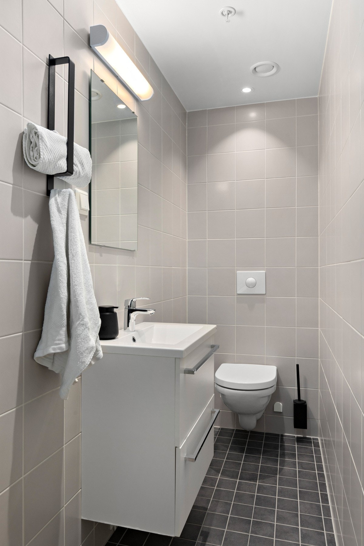 Praktisk separat toalettrom. Galleribilde