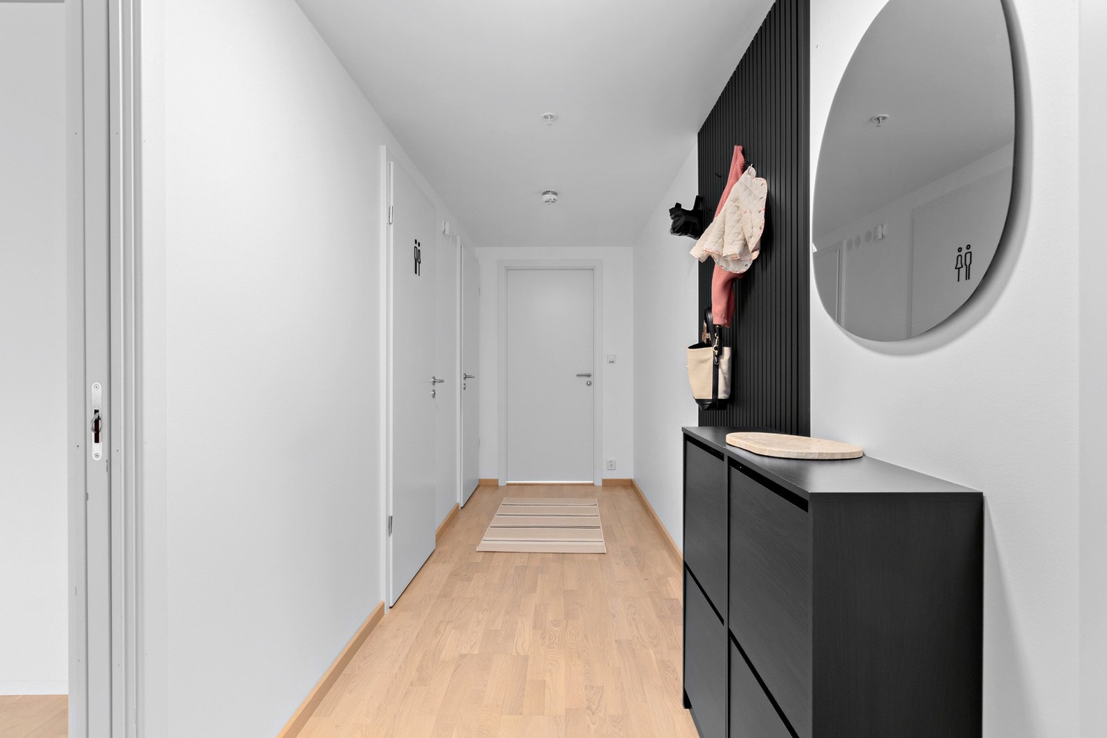 Velkomstområde som binder boligen sammen. Galleribilde