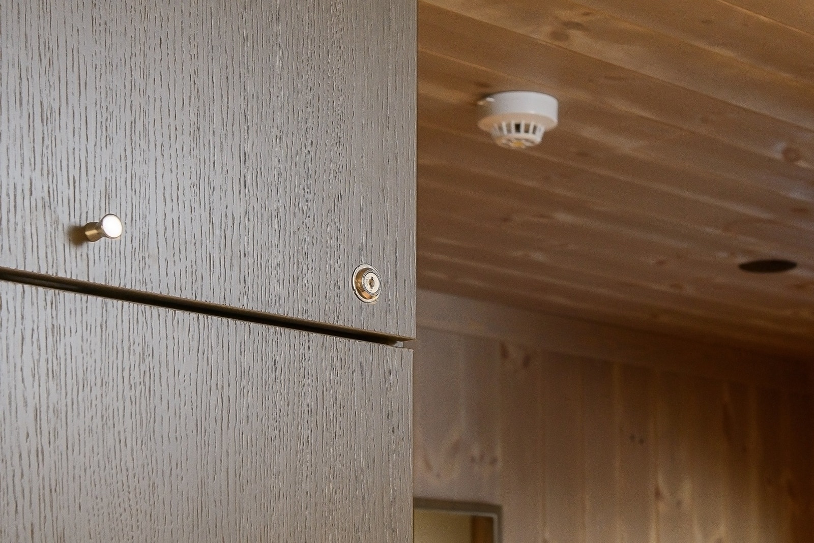 Flere låsbare skap for eiers bruk. Galleribilde