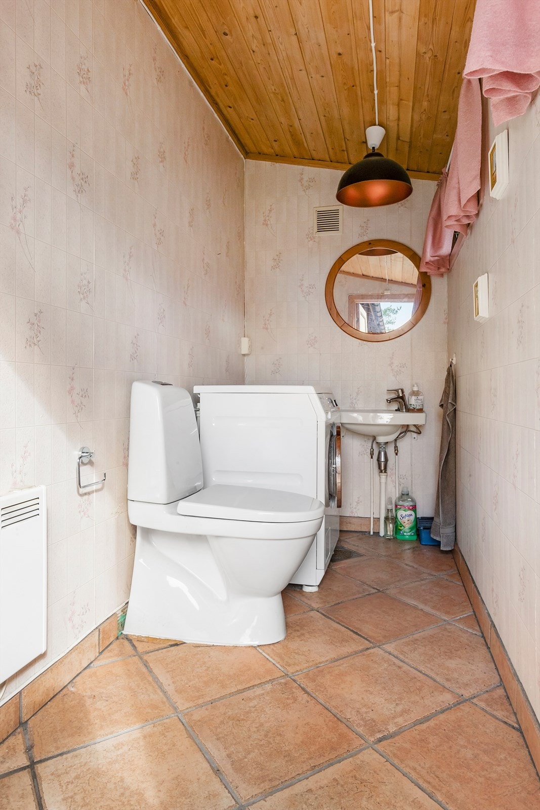 Toalettrom med utvendig adkomst Galleribilde