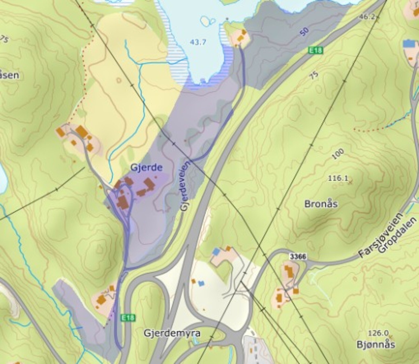 Tomten til eiendommen. Krysset skal flyttes lengre bort fra eiendommen, se egne bilder lengre ned i bilderekkefølgen. Galleribilde