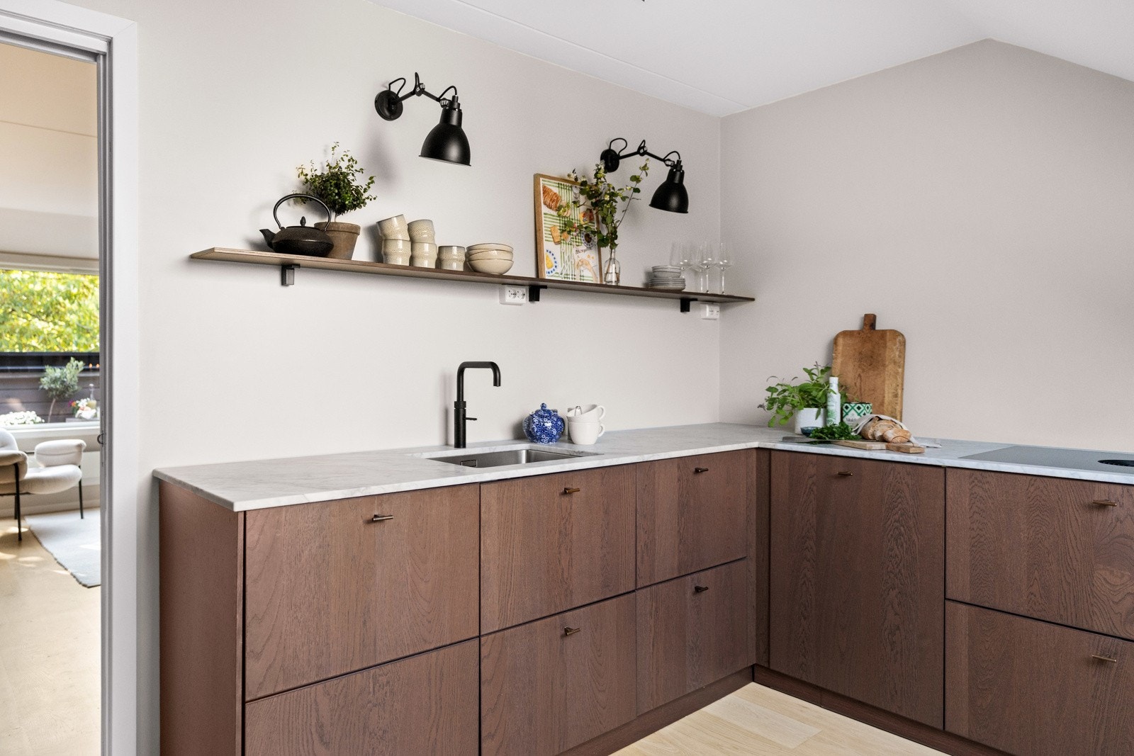 Tiltalende og stilrent kjøkken fra IKEA, nytt i 2022. Galleribilde