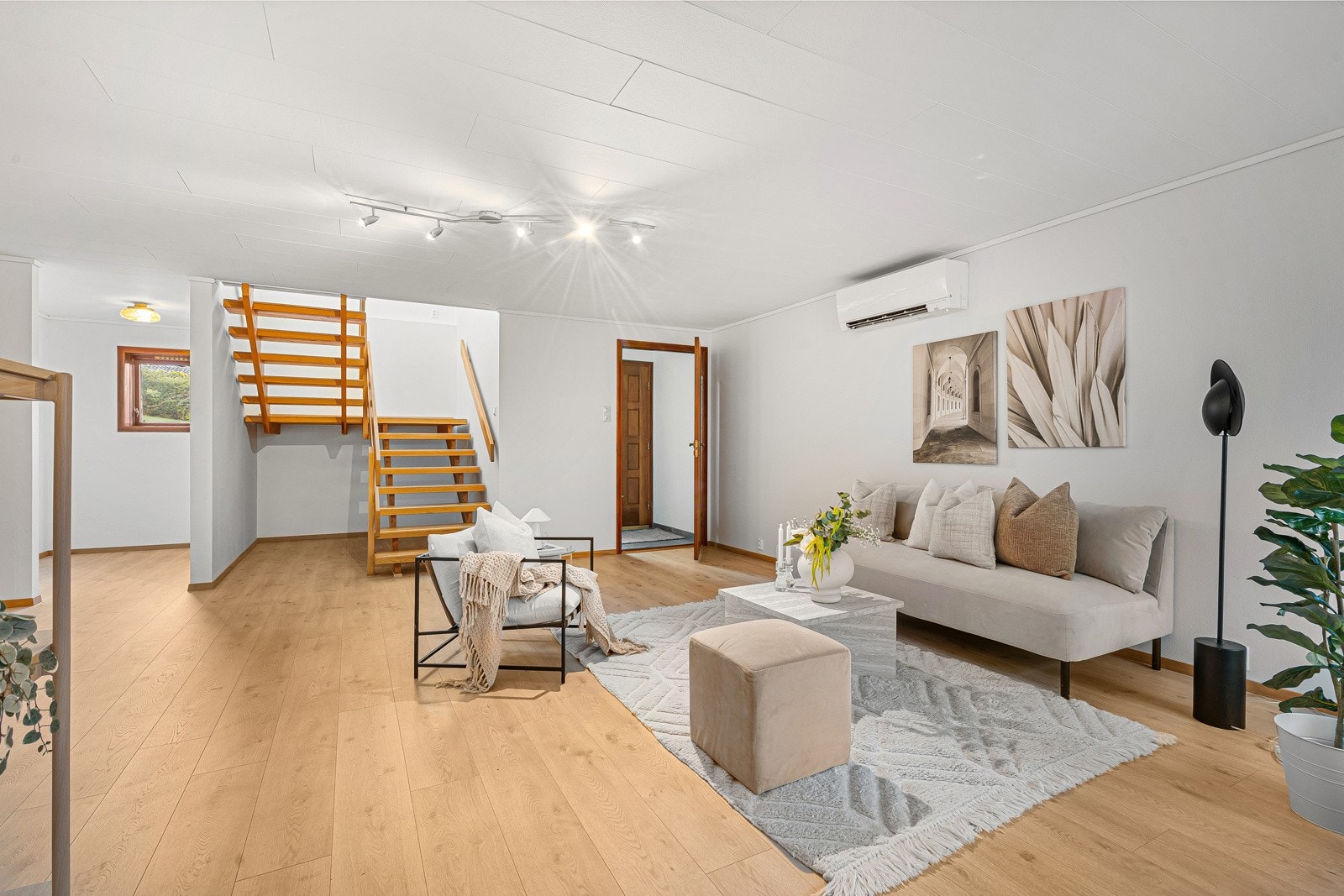 Trapp til hovedetasjen Galleribilde