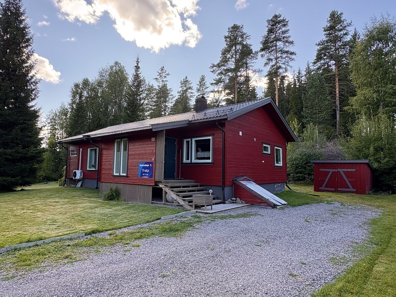 Koselig enebolig på ett plan med en smart og funksjonell planløsning, beliggende på Lundersæter. Galleribilde