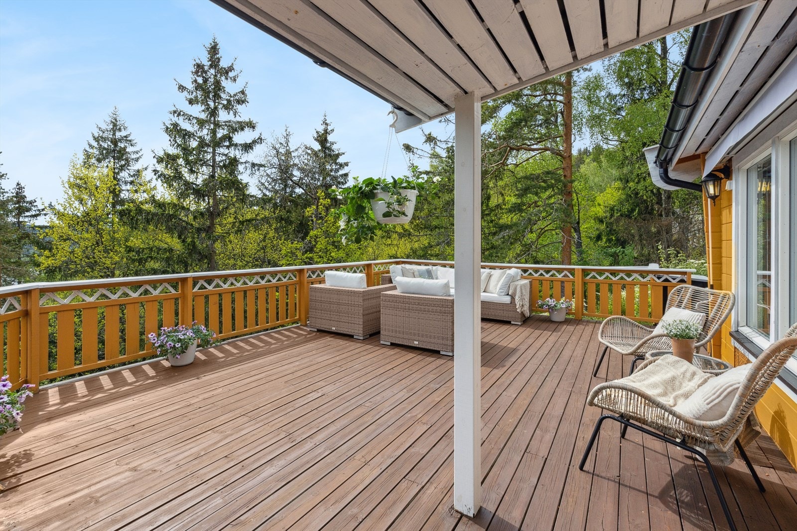 Terrassen er på ca. 36 m². Galleribilde