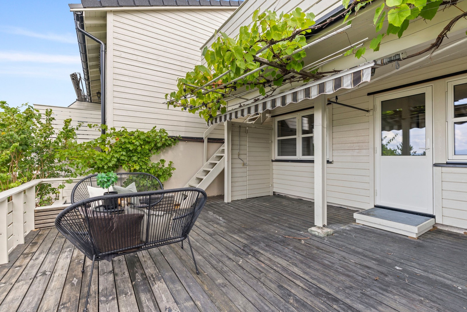 Trappen tar deg opp til balkongen i 1. etasje. Galleribilde