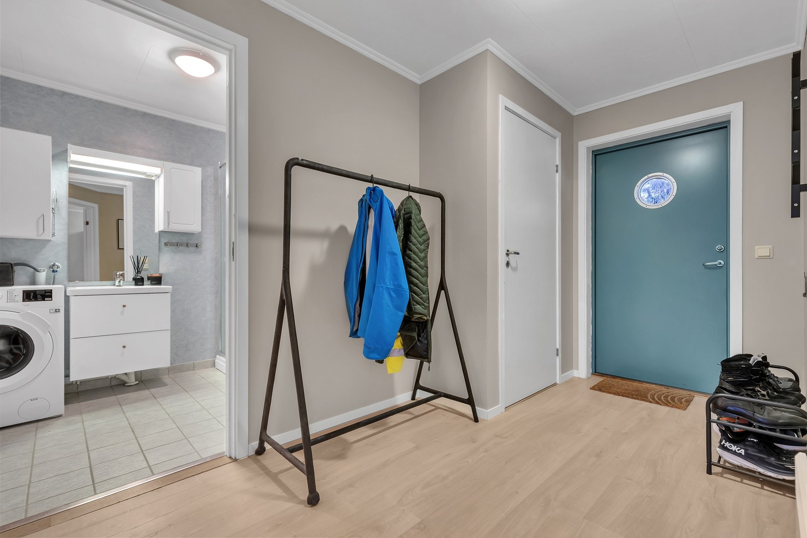 Innbydende entre/gang på 6,5 kvm. Galleribilde