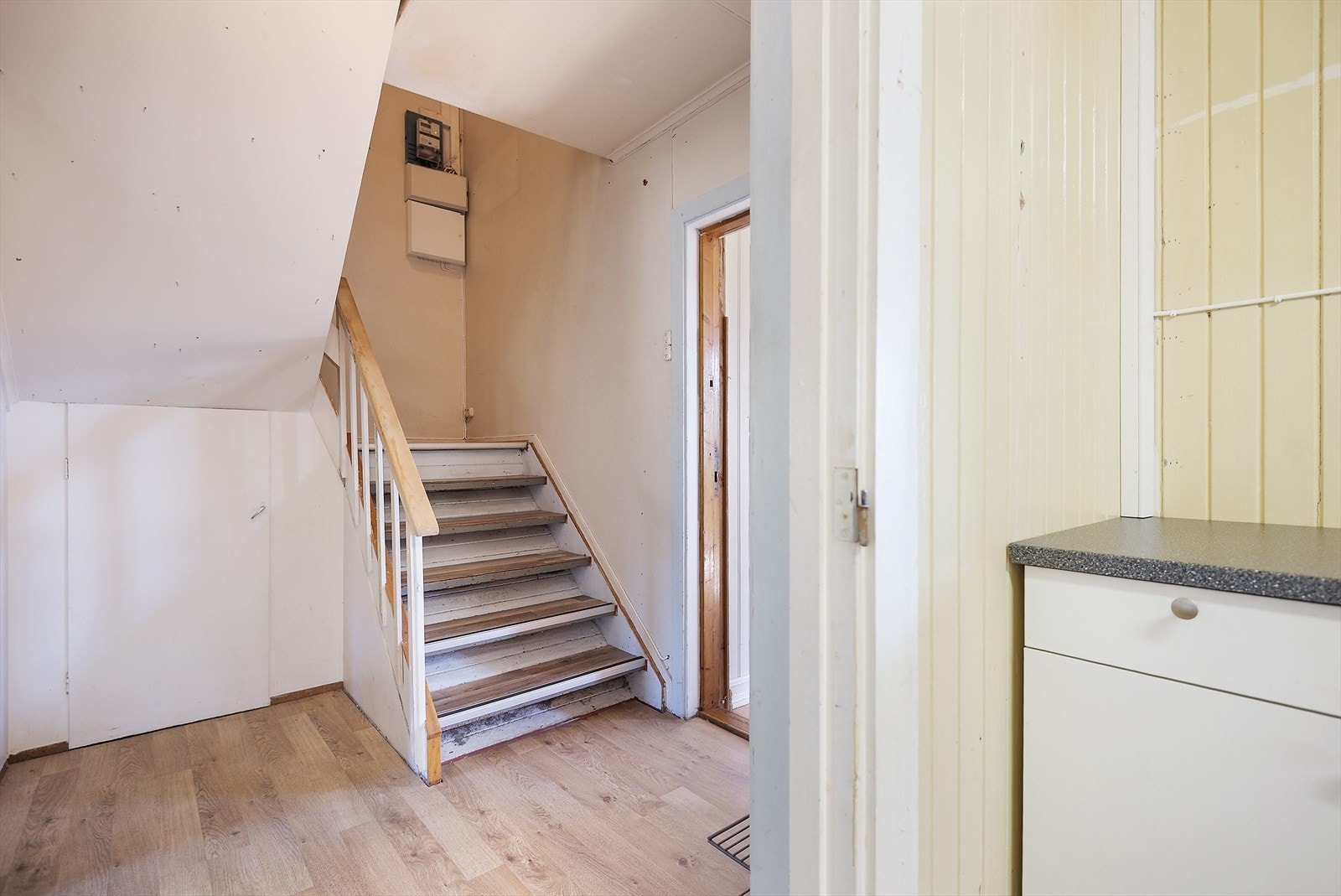 Trapp opp til 2. etasje. Galleribilde