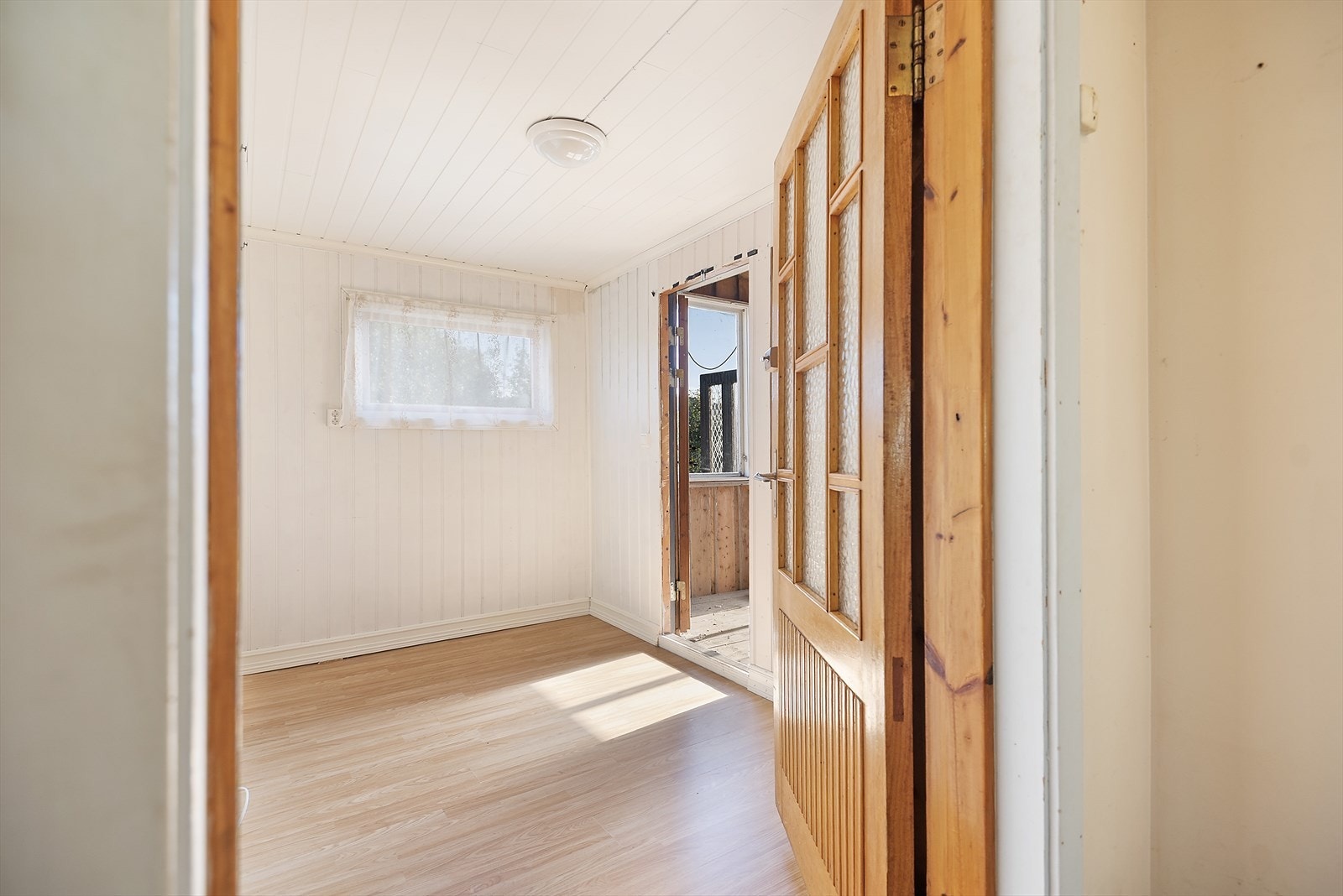 Lyse overflater. Galleribilde