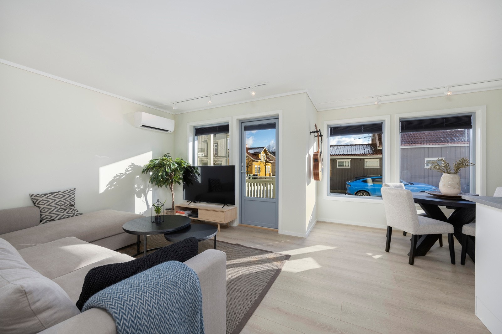 Romslig, delikat stue Galleribilde