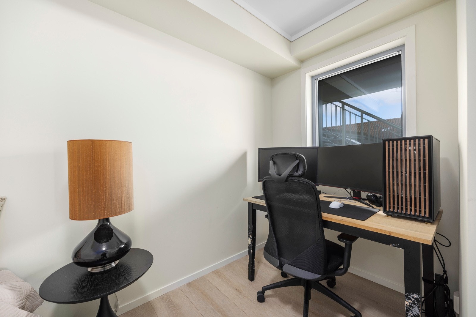 På det andre soverommet er det god plass til både seng, oppbevaring og andre møbler som f.eks kontorrekvisita Galleribilde