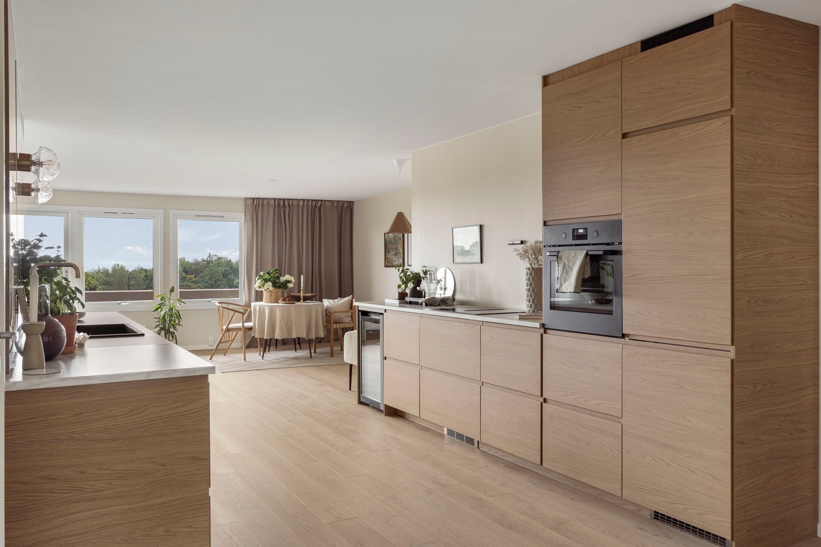 Kjøkkenet er helt nytt fra 2025 og byr på en god standard. Galleribilde