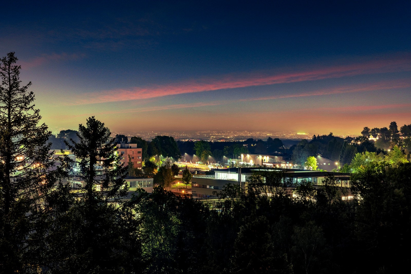 Stemningsbilde på kveldstid. Galleribilde