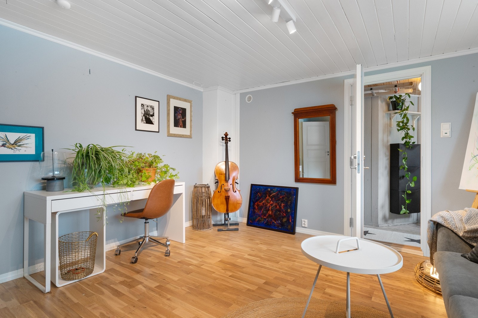 Etasjen har også oppgradert vaskerom og tørkerom som ikke er vist på bilder Galleribilde