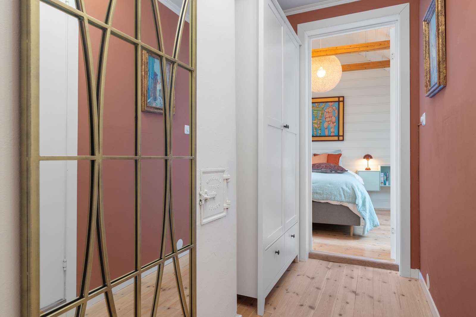 Etasjen har et bad som er under oppussing. Dette skal være klart til visning Galleribilde