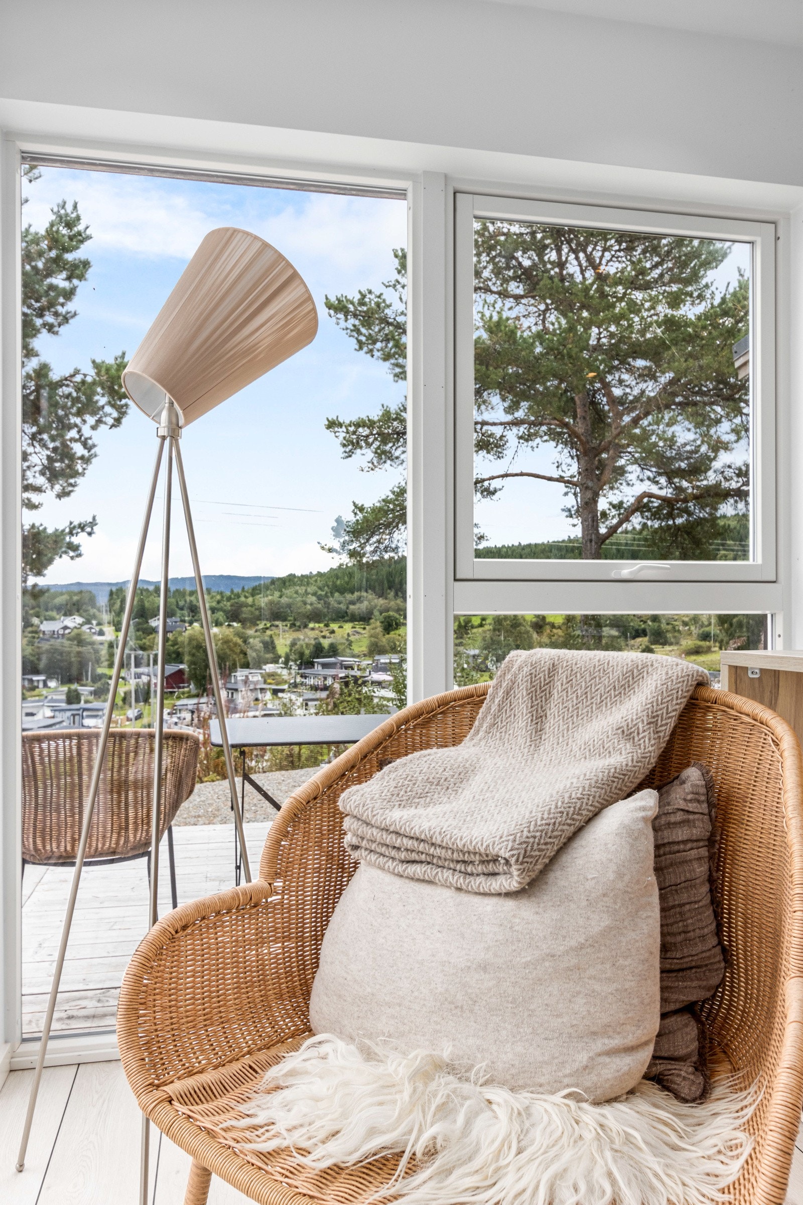 Utsikt fra lesekroken. Galleribilde