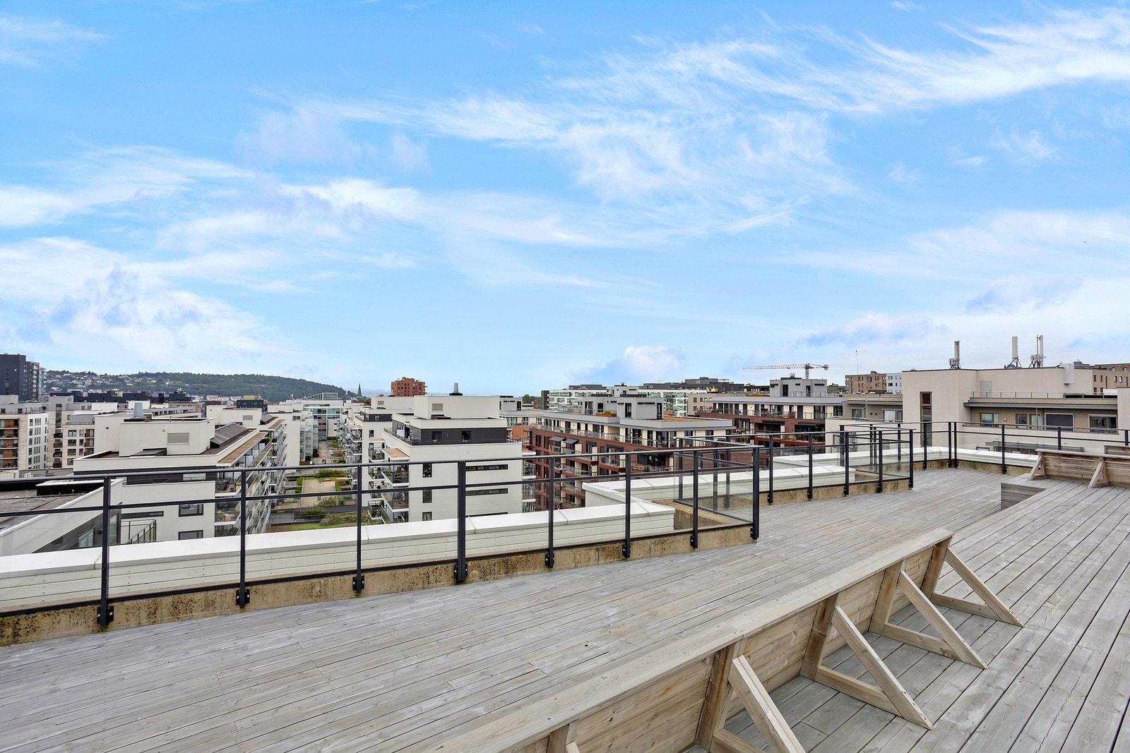 Her har man tilgang til en felles takterrasse, som passer fint om du vil nyte solen høyt over Oslo Galleribilde