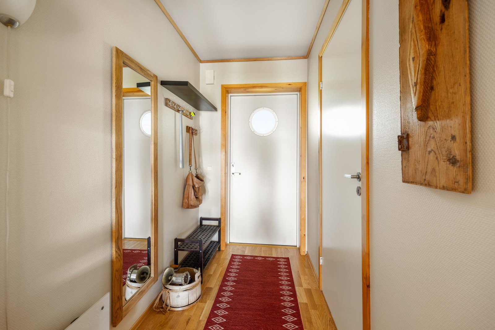 Entré - 3 kvm. Galleribilde