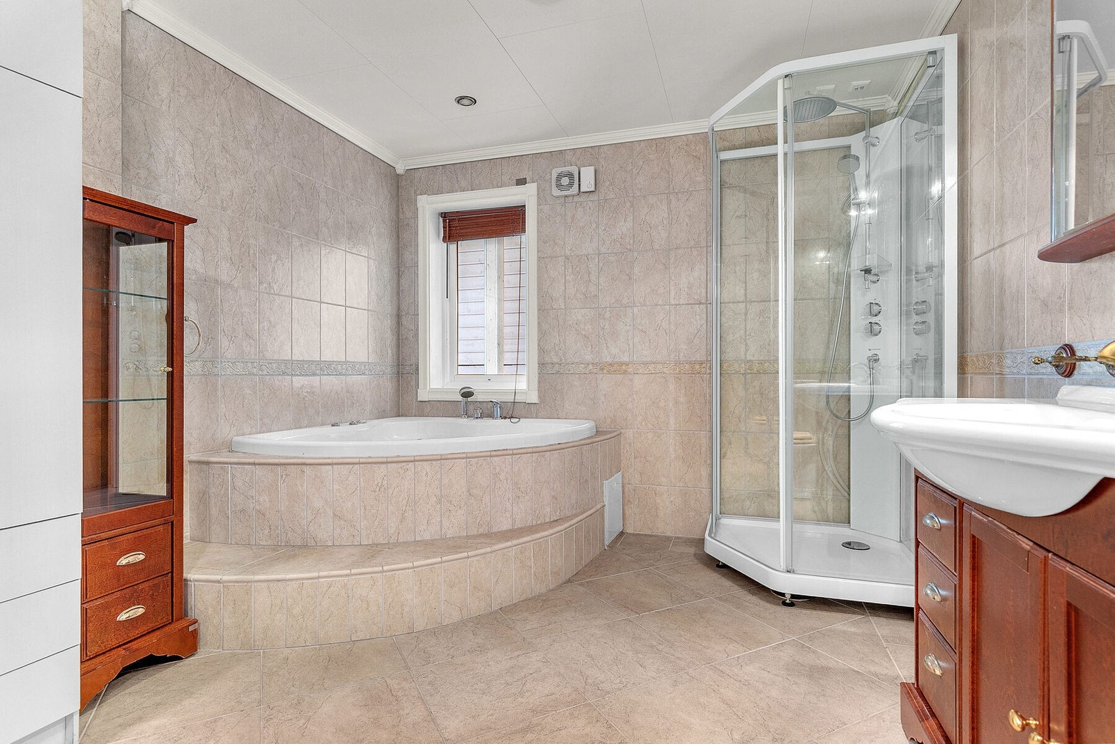 1etg - Bad Galleribilde