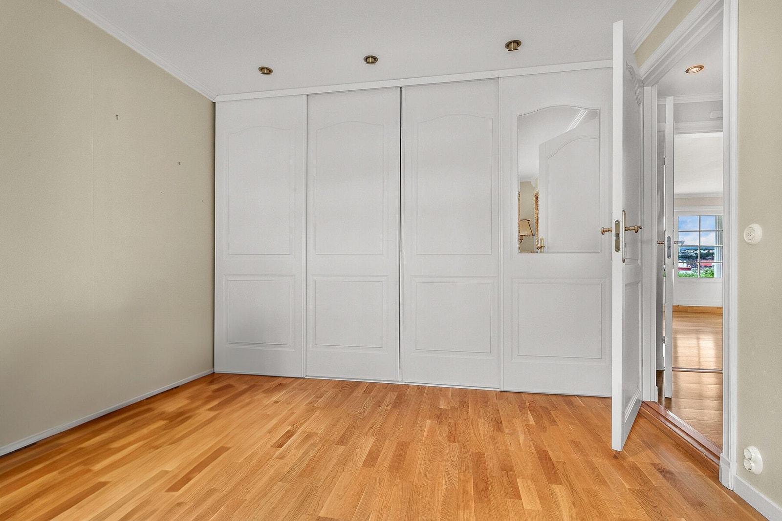 1etg - Soverom 2 Galleribilde