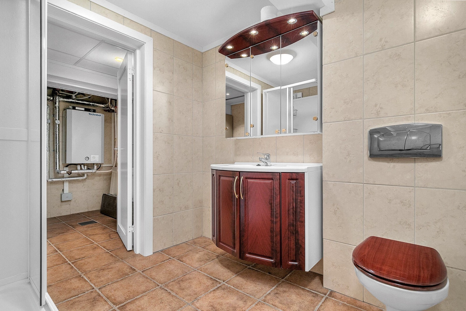 Underetasje - Bad Galleribilde