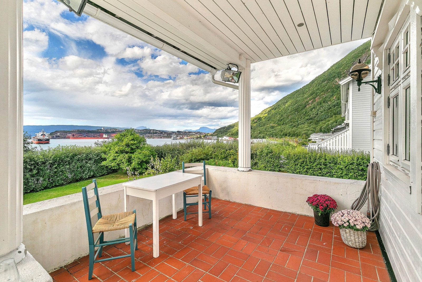 Usjenert terrasse Galleribilde