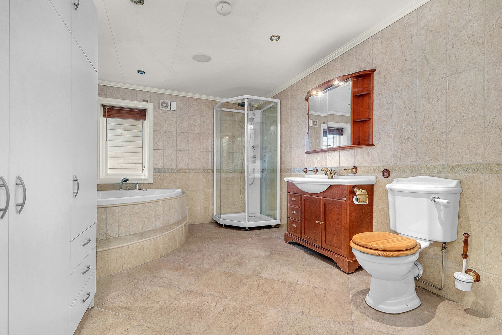 1etg - Bad Galleribilde