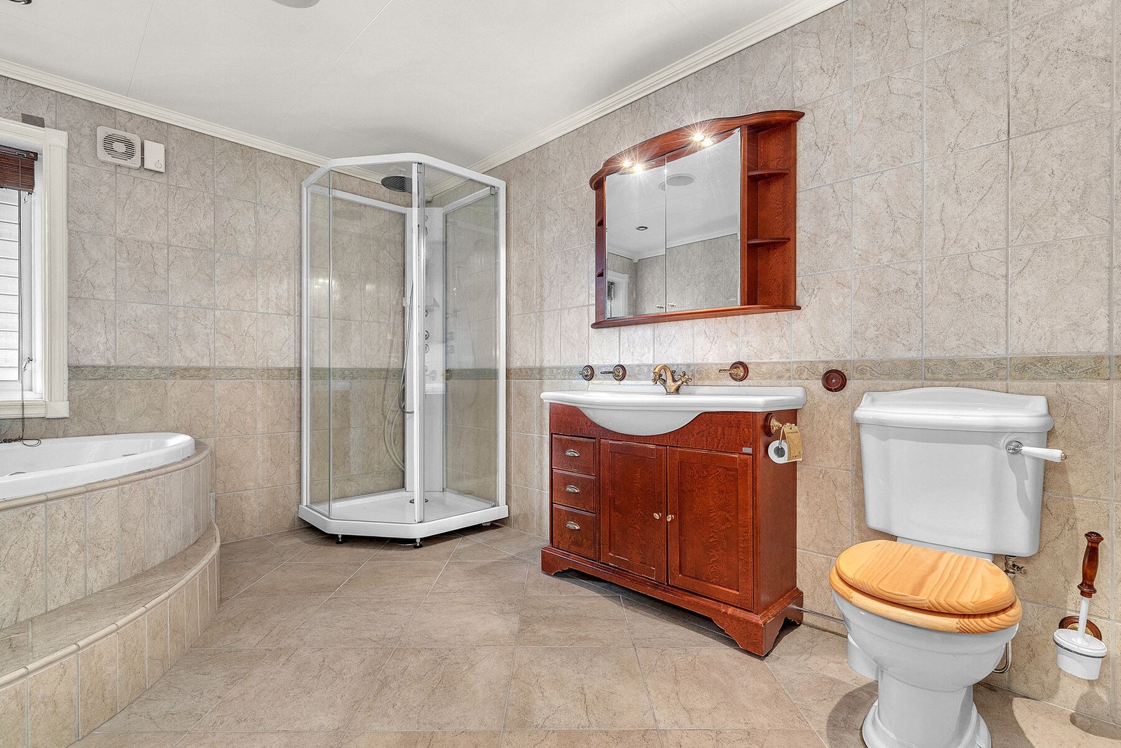 1etg - Bad Galleribilde