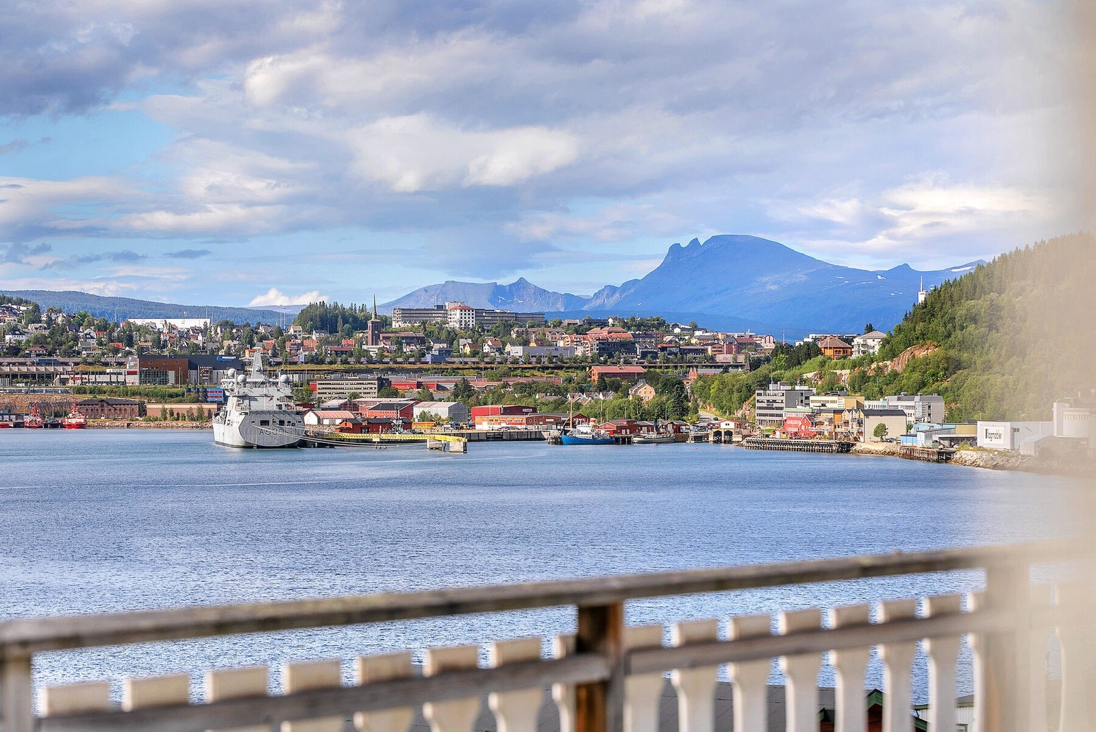 2etg - Utsikt mot Narvik havn Galleribilde