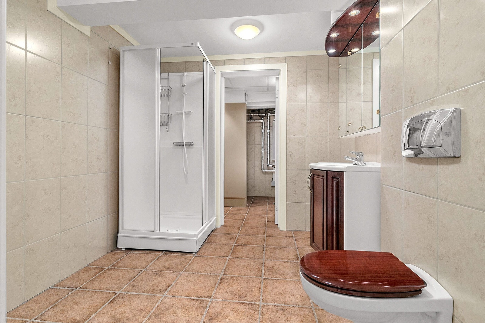 Underetasje - Bad Galleribilde