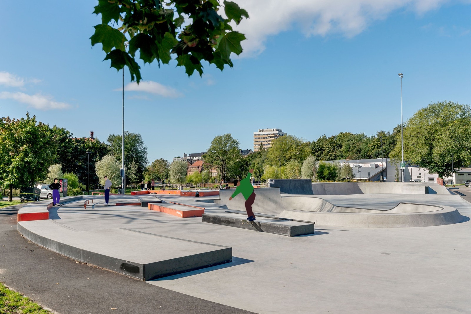 Nye Jordal skatepark er Norges største nasjonalanlegg for konkurransegrenen Park , og befinner seg ved Jordal Amfi. Galleribilde