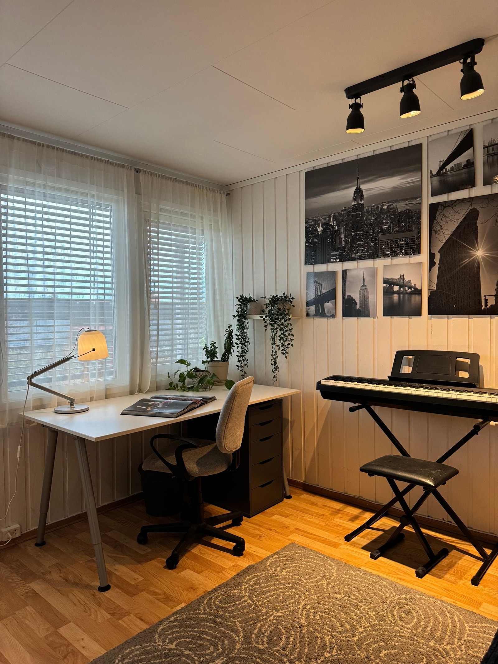 SOVEROM 2 Galleribilde