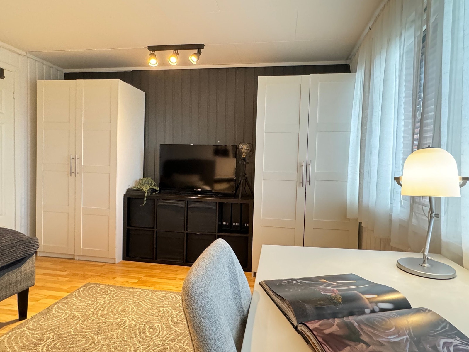 SOVEROM 2 Galleribilde