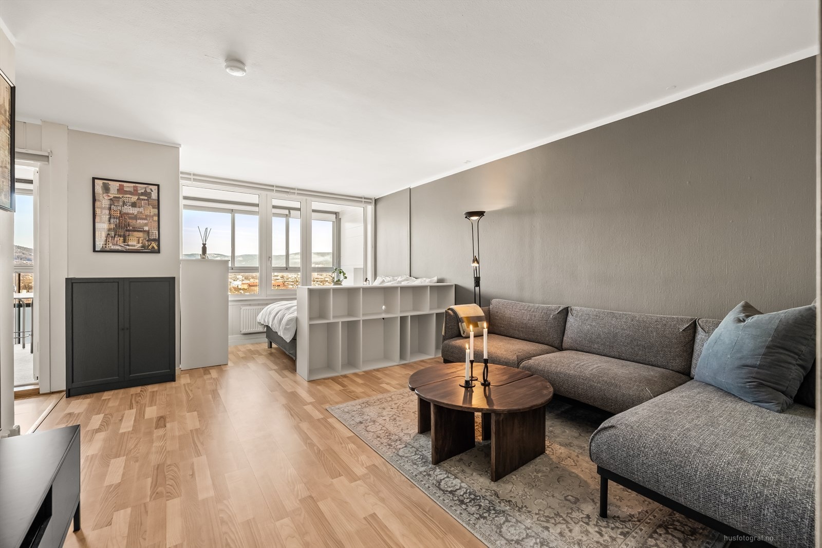 Lys og romslig stue Galleribilde