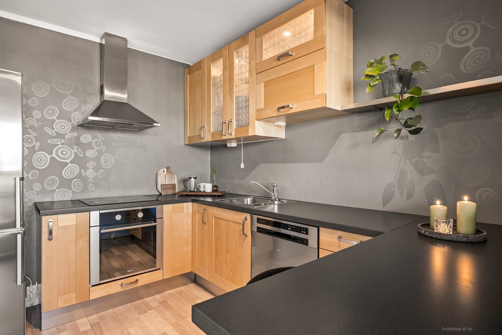 Det er godt med skap- og benkeplass Galleribilde