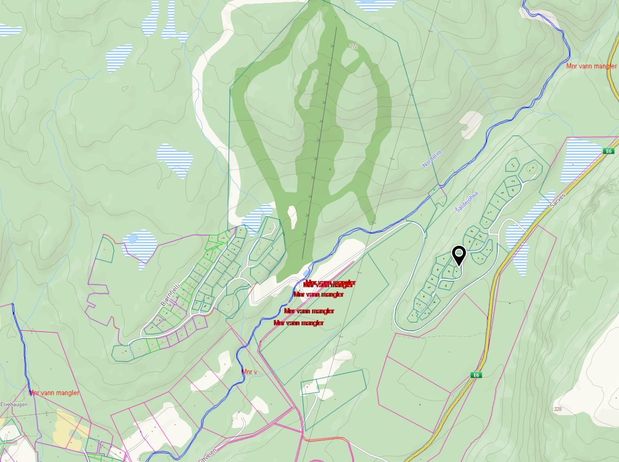 Her kan man stå på ski under nordlyset, eller nyte en varm kakao i kaféen etter en aktiv dag. Om sommeren er det gode muligheter for terrengsykling og vandring i fjellterreng. Galleribilde