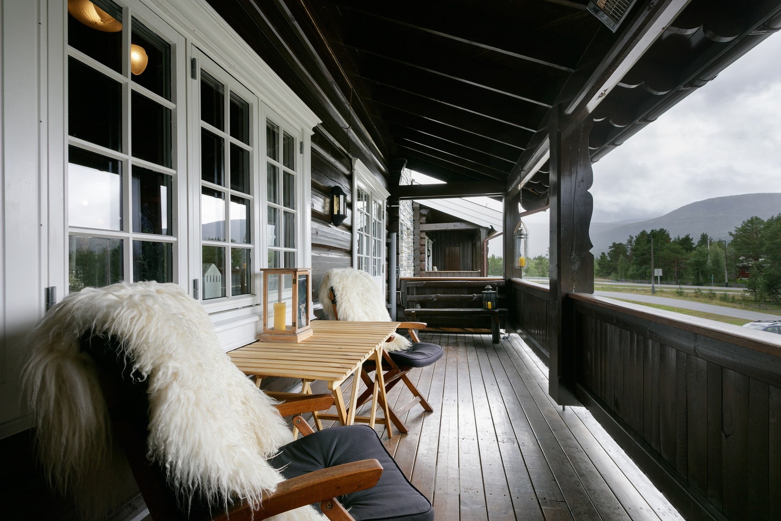 Fra stue/Kjøkken er det utgang til vestvendt balkong Galleribilde