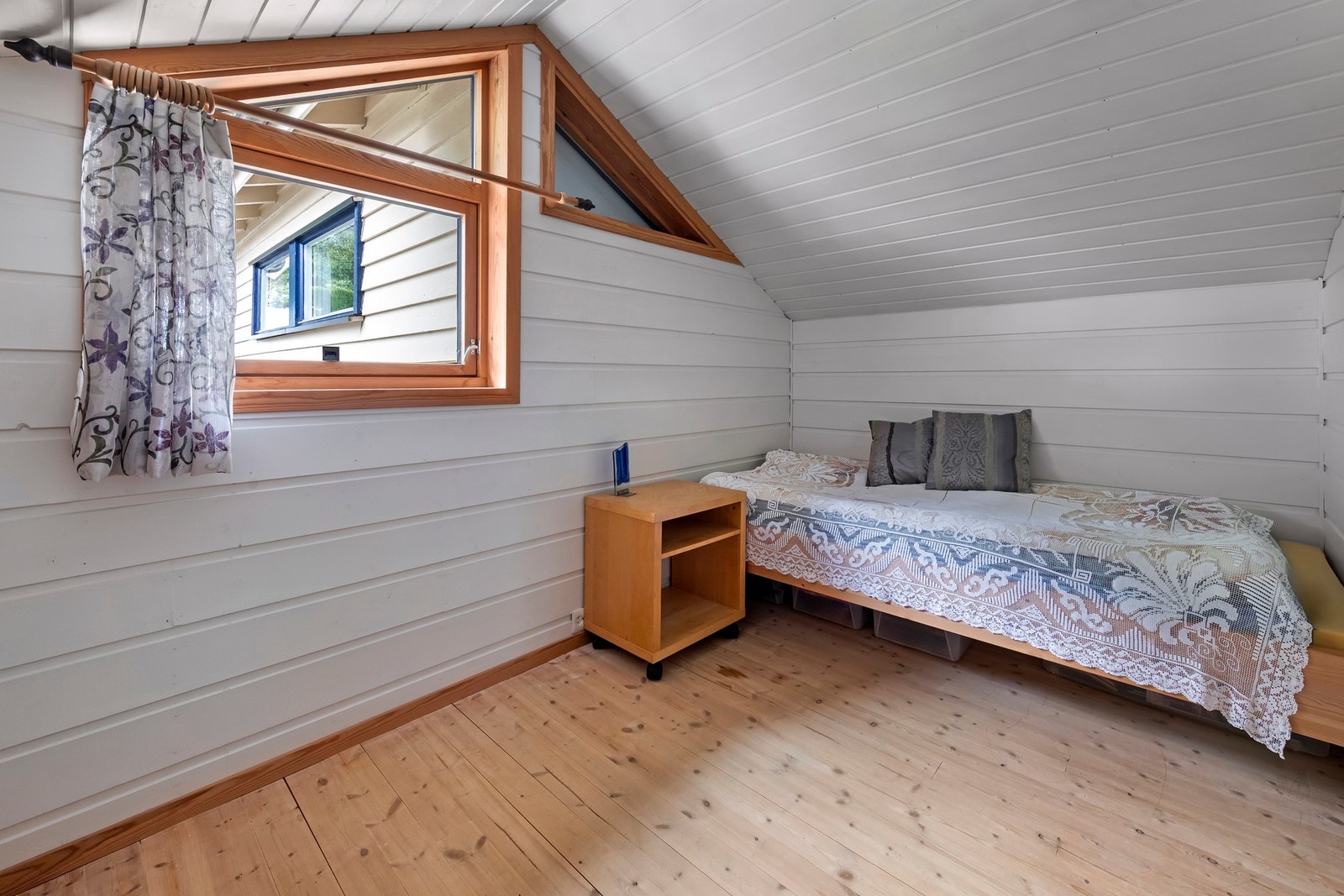 Soverom på loft Galleribilde