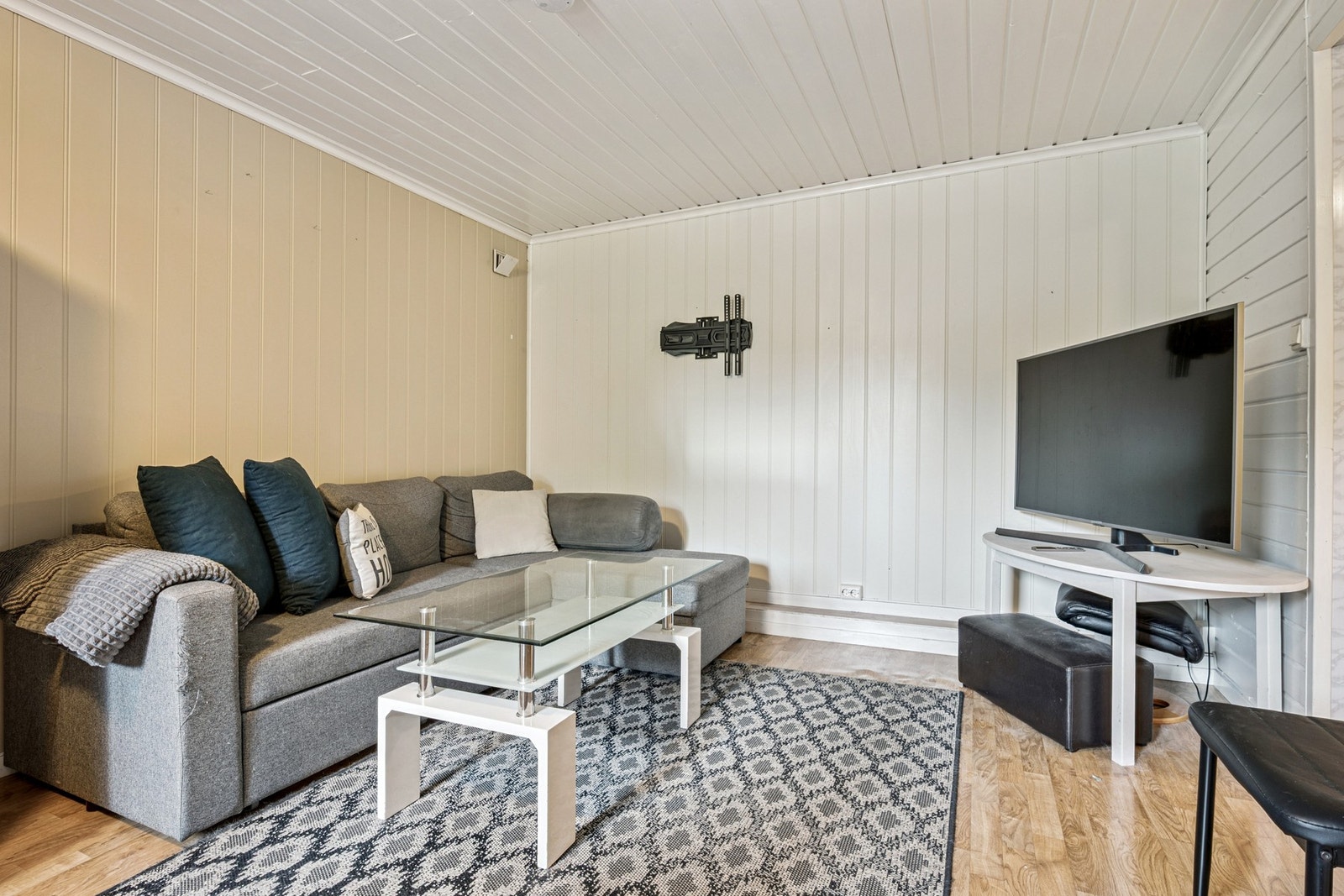 Stue utleiedel kjeller Galleribilde