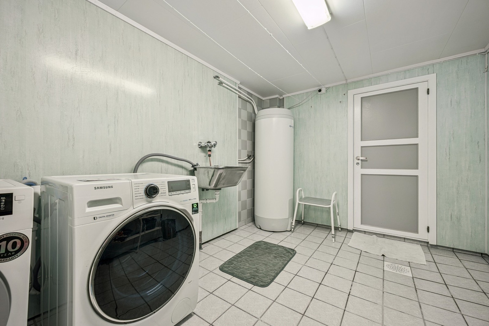 Vaskerom Galleribilde