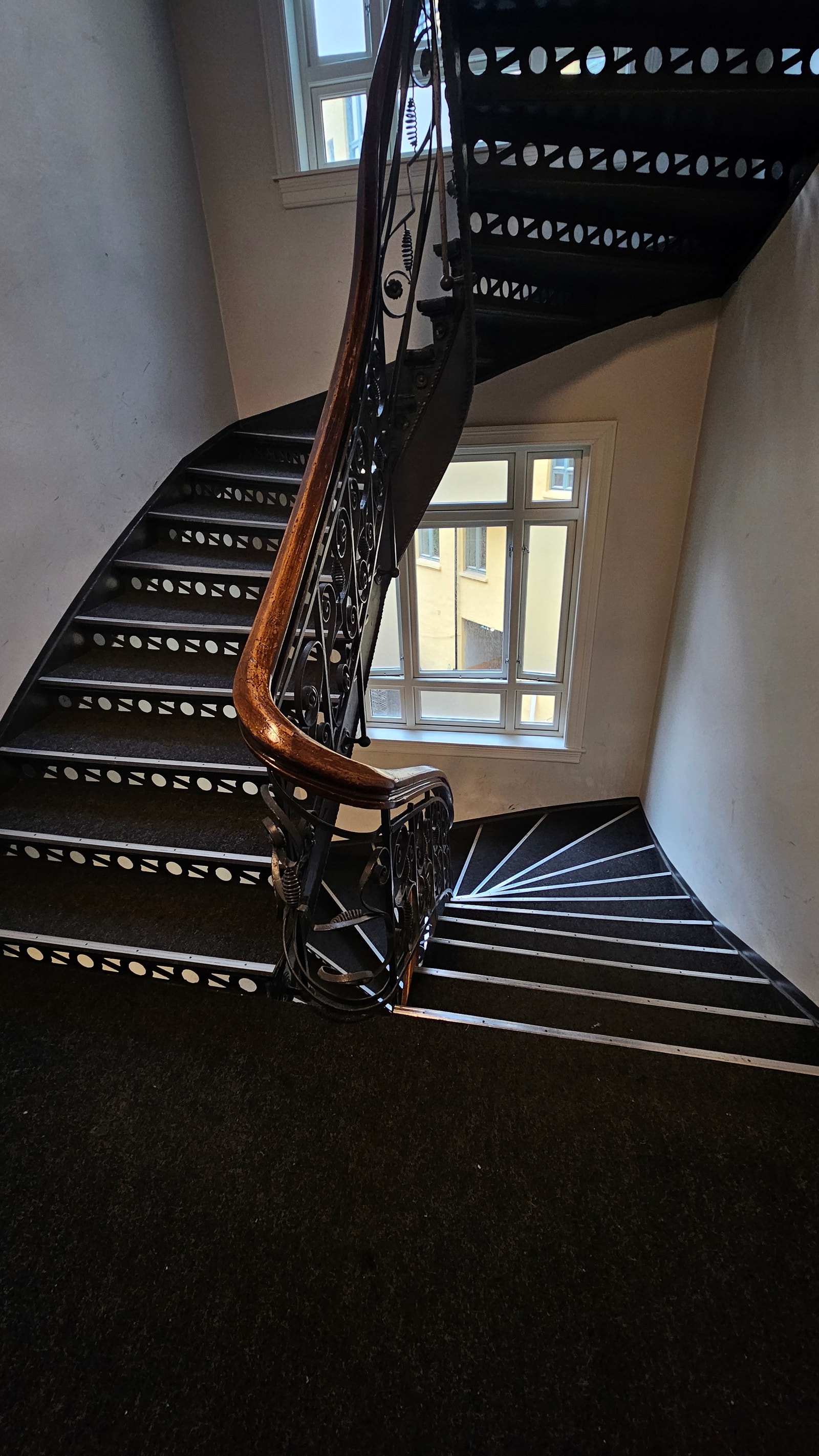 Felles trappeoppgang Galleribilde