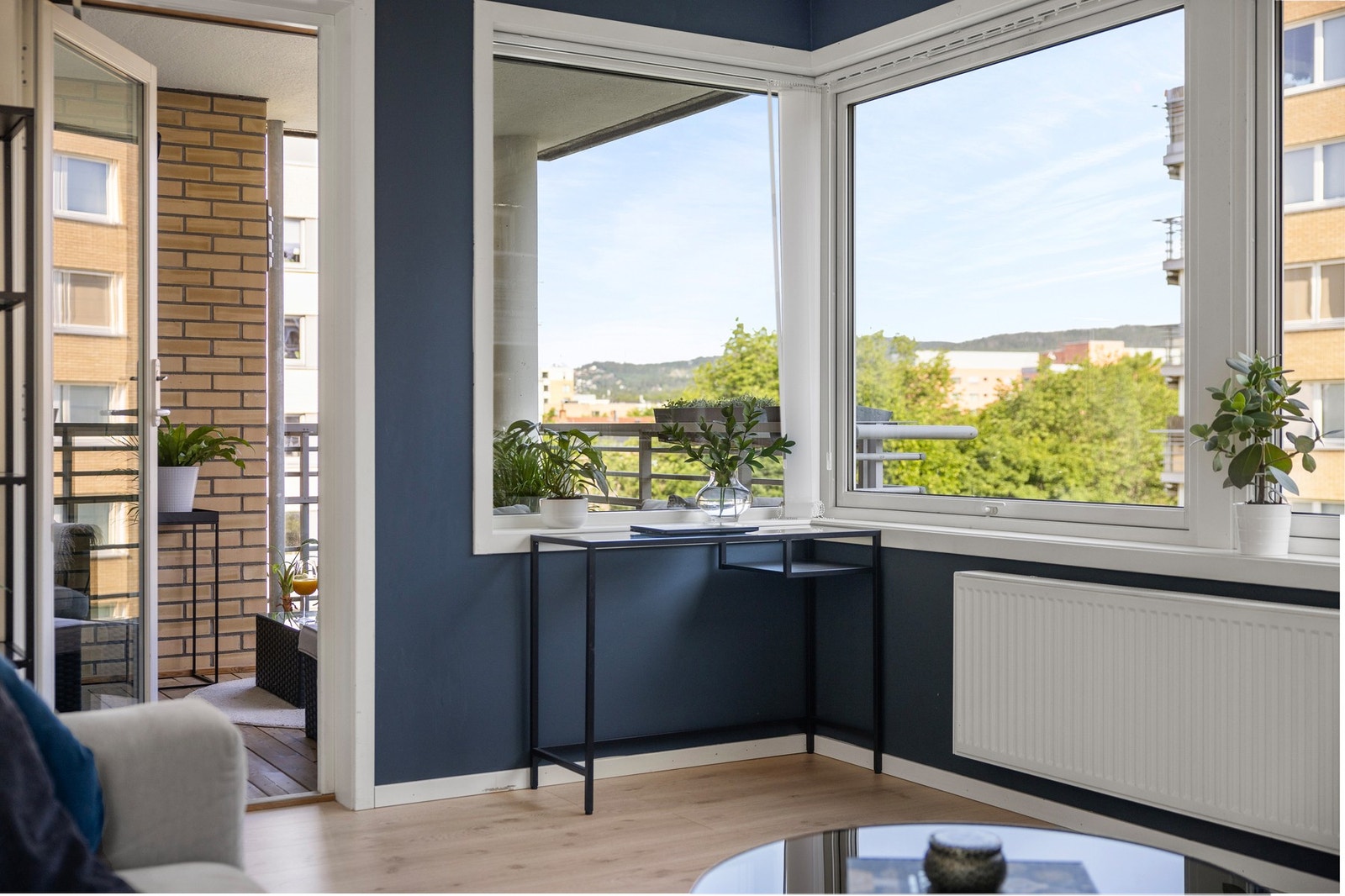 Fra stuen er det adkomst til en flott, nordvestvendt balkong. Galleribilde