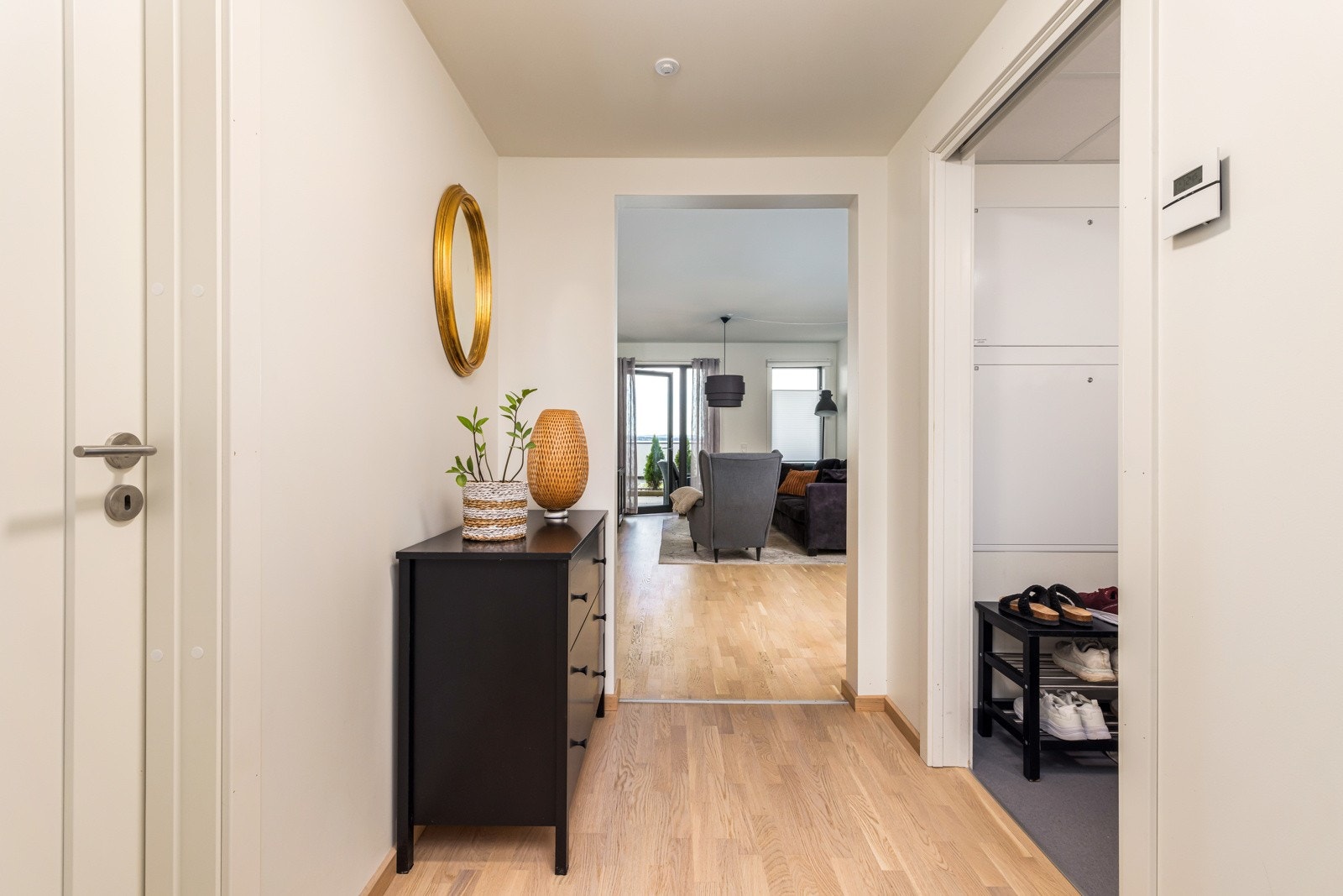 Det er vannbåren gulvvarme i hele leiligheten foruten teknisk rom/bod. Galleribilde