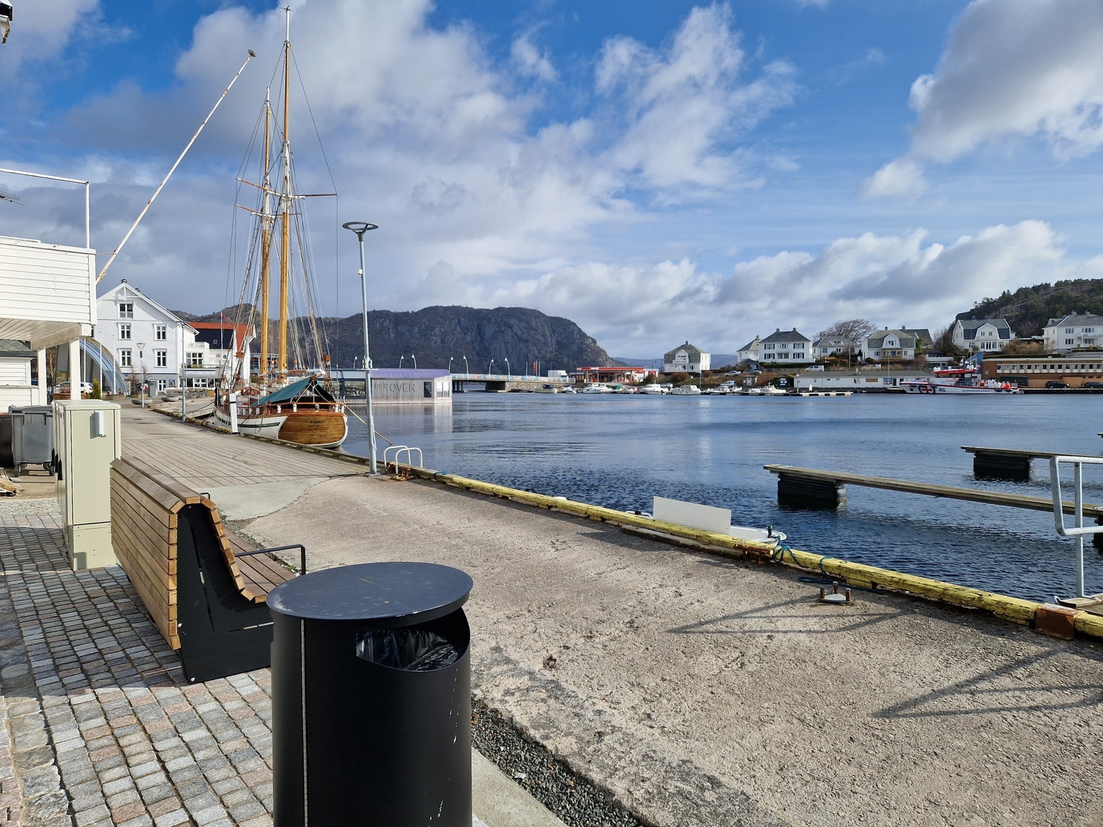 Sjønær beliggenhet Galleribilde